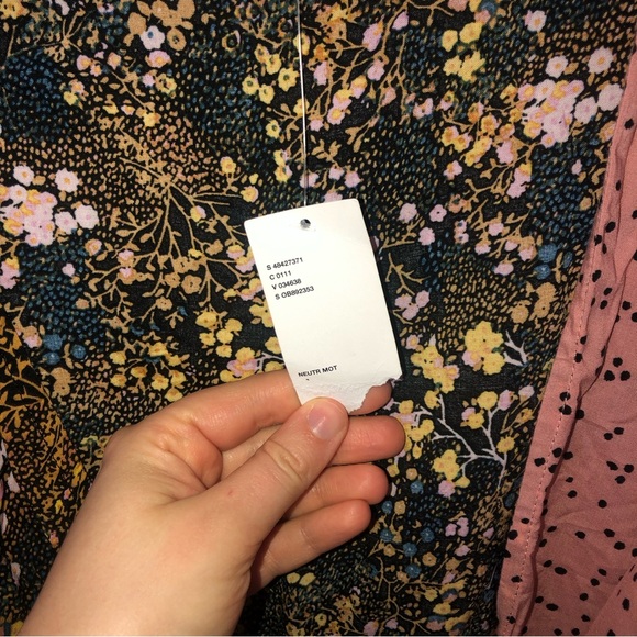 NWT Urban Outfitters Flutter Sleeve Wrap Top - Picture 3 of 5